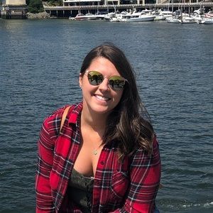 Meet your Posher, Erica